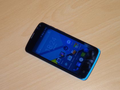 front blue_screenn