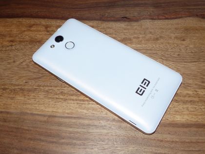 elephone-p7000-rear