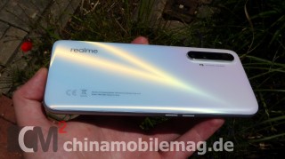 realme x3 superzoom design