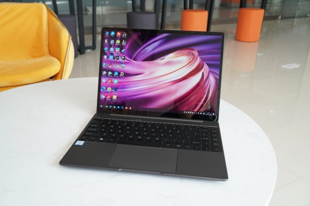 Chuwi CoreBook X bald mit Coffee Lake i5-8259U