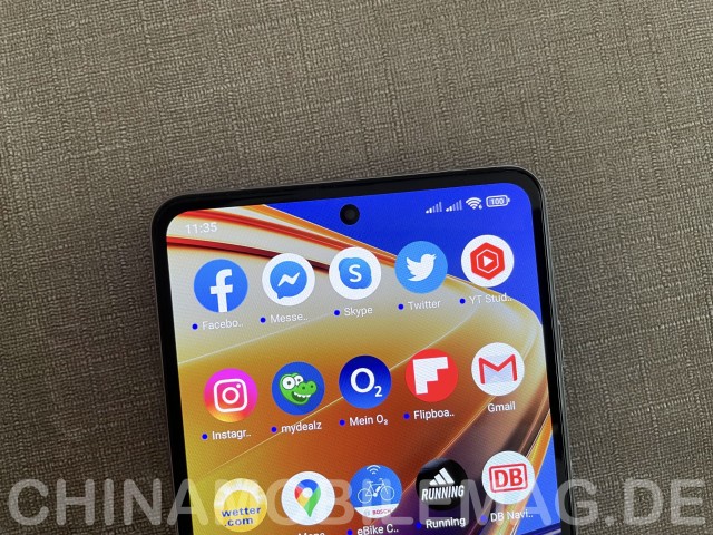 Poco F4 GT Display