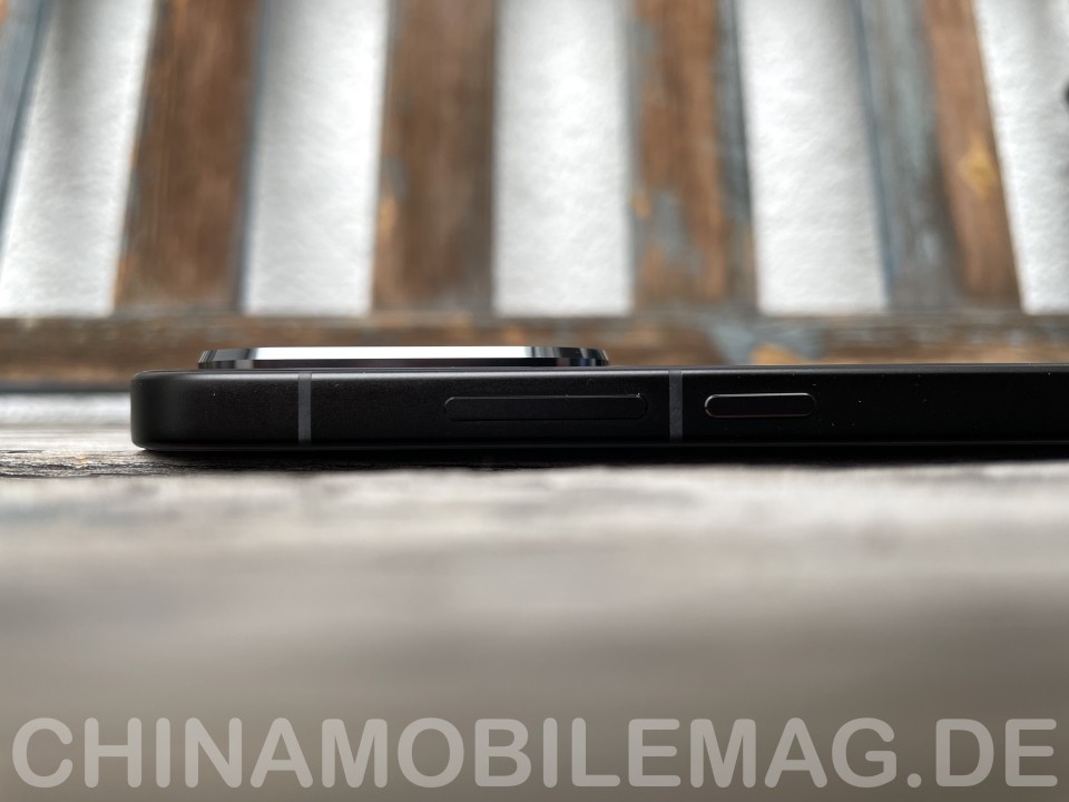 Poco F7