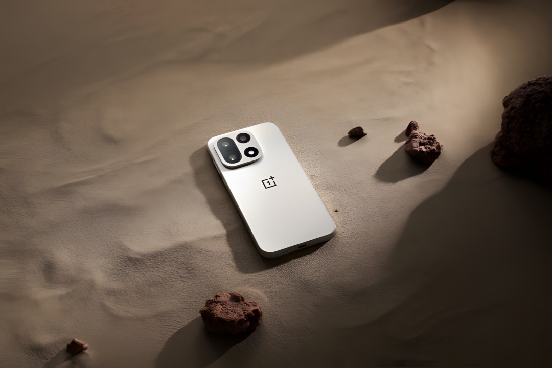 OnePlus 15 Sand Storm