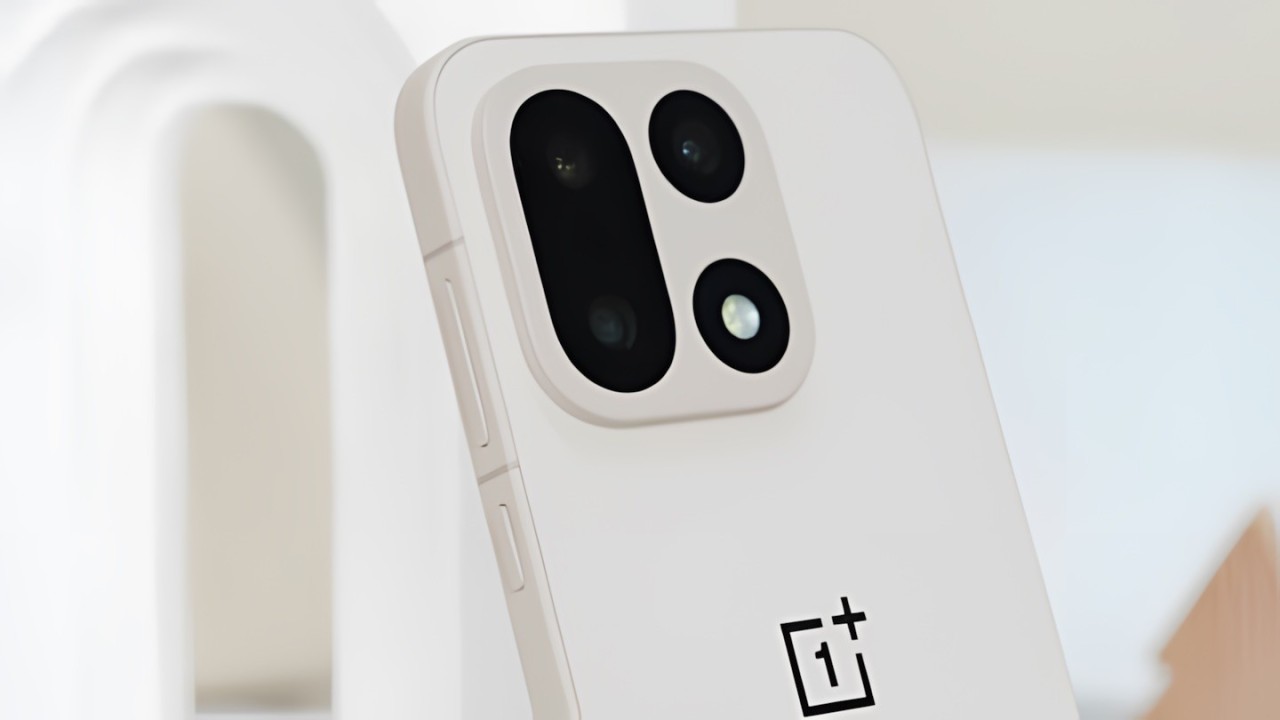 OnePlus 15 Sand Storm
