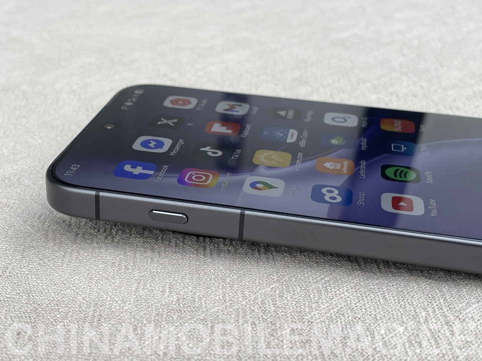 Vivo X300 Pro Display