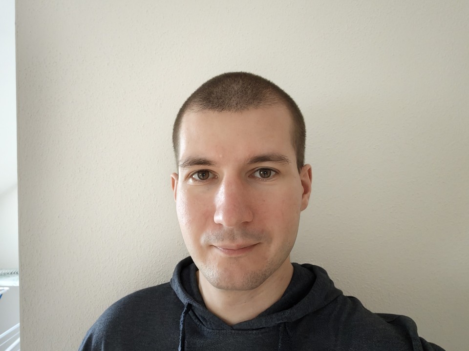 Xiaomi 17 Pro Frontkamera Standard 12MP