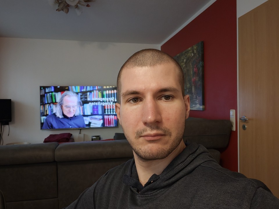 Xiaomi 17 Pro Frontkamera Standard 12MP