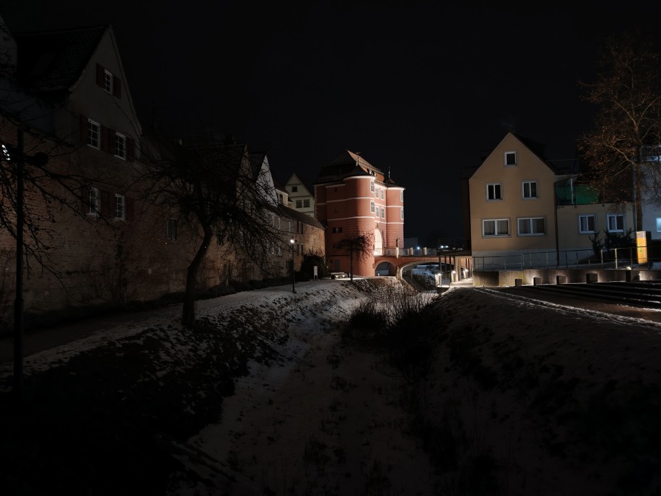 Oppo Find X9 Pro Kamera Haupt Nacht