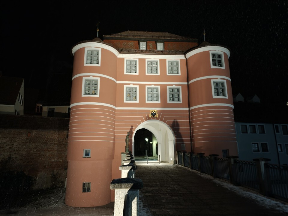 Oppo Find X9 Pro Kamera Haupt Nacht