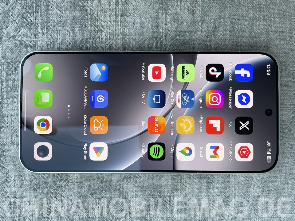 Oppo Find X9 Pro Display