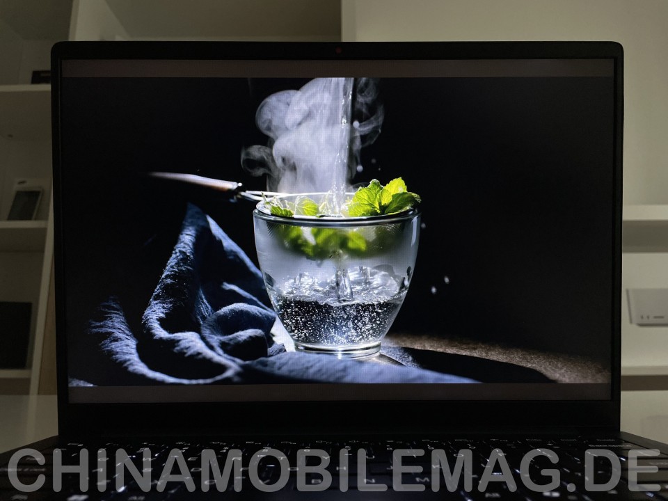 Chuwi CoreBook Air Display Farben