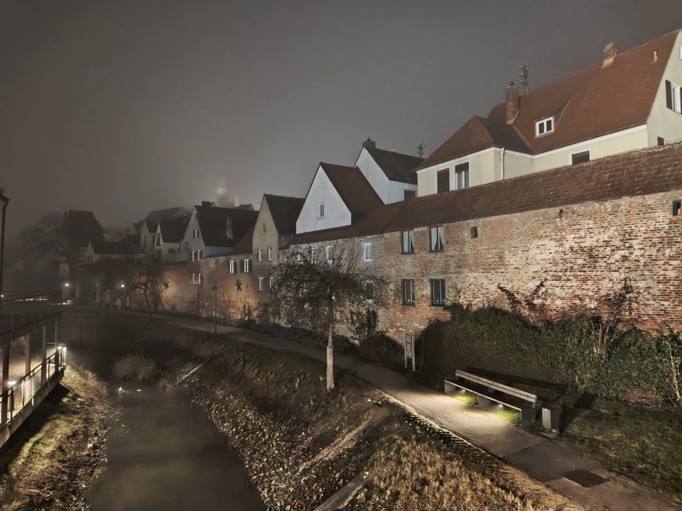 Poco F8 Pro Kamera Haupt Nacht