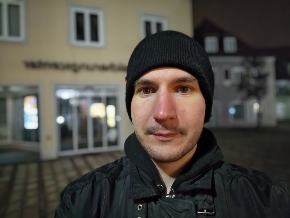 Poco F8 Pro Frontkamera