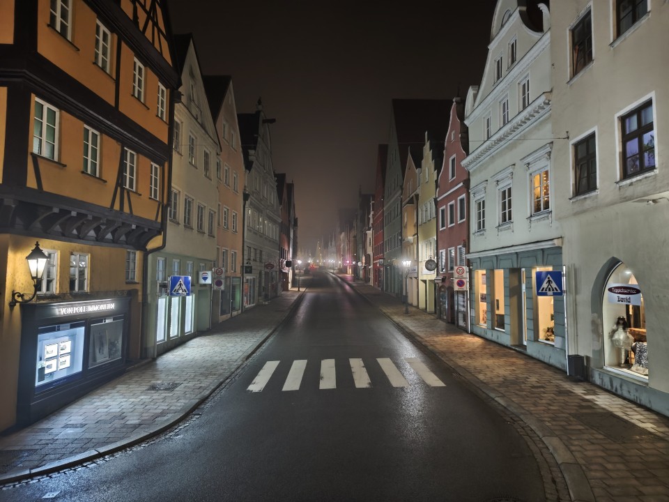 Poco F8 Pro Kamera Haupt Nacht