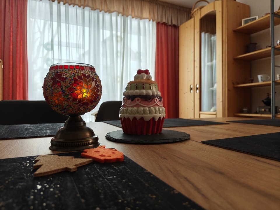 Poco F8 Pro Kamera Haupt Tag 12MP