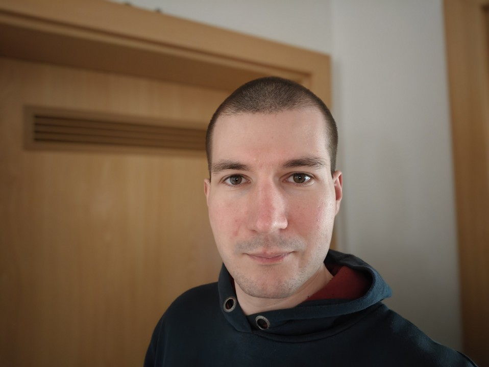 OnePlus 15 Frontkamera