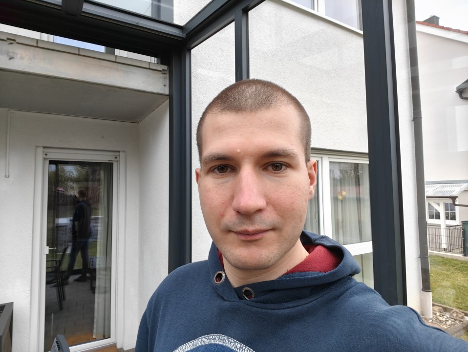 OnePlus 15 Frontkamera