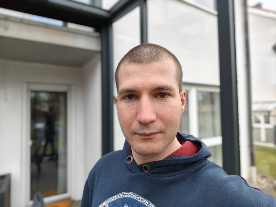 OnePlus 15 Frontkamera