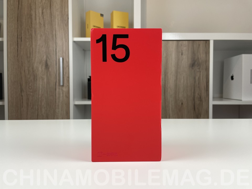 OnePlus 15 Verpackung
