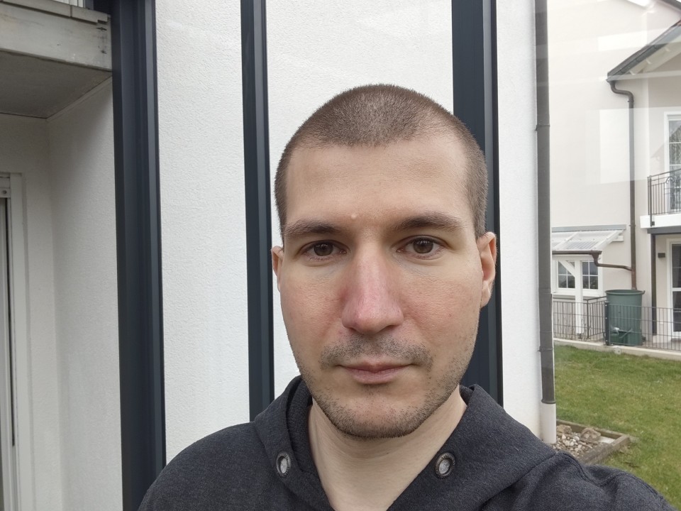 Poco F8 Ultra Frontkamera Standard