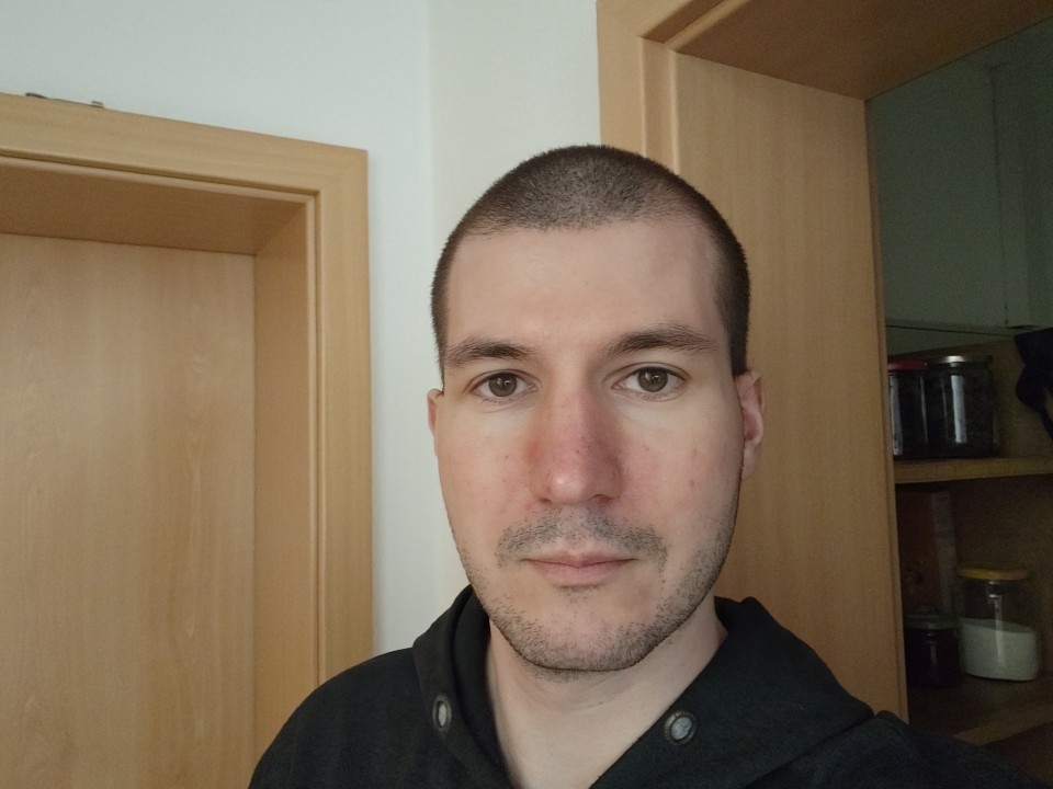 Poco F8 Ultra Frontkamera Standard