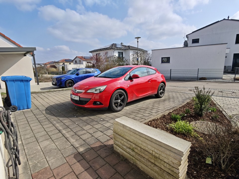 Poco F8 Ultra Kamera Ultrawide 12MP Standard