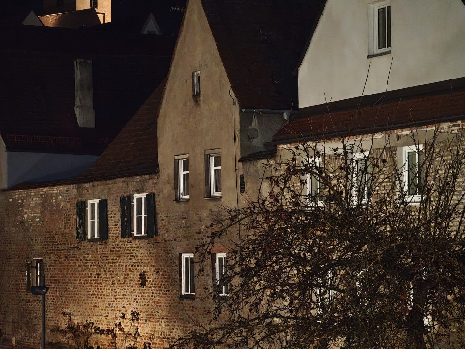 Poco F8 Ultra Kamera Tele Nacht