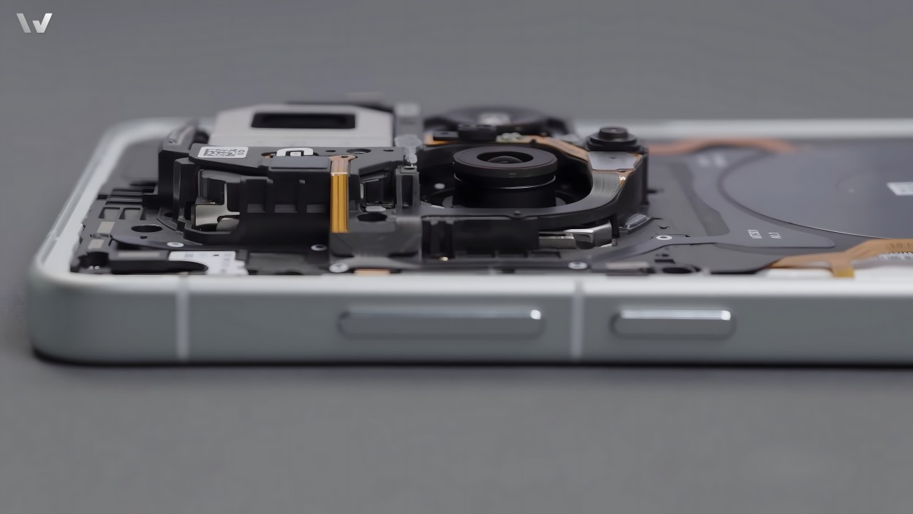 Vivo X300 Ultra Teardown