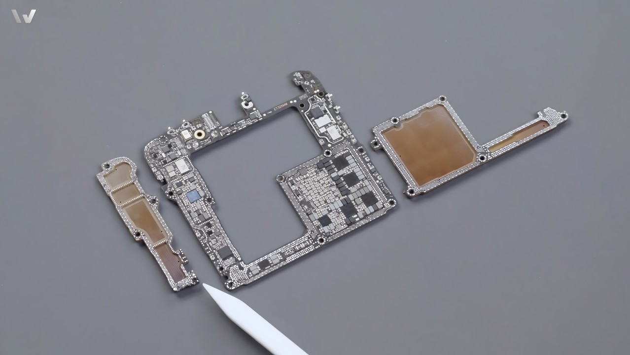 Vivo X300 Ultra Teardown