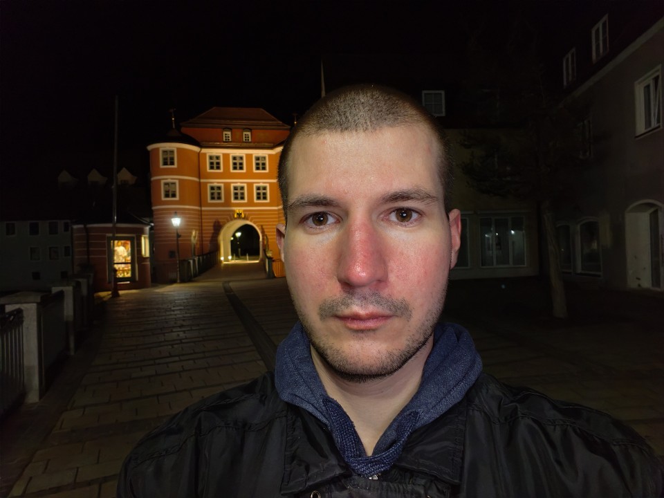 Honor Magic 8 Pro Air Frontkamera