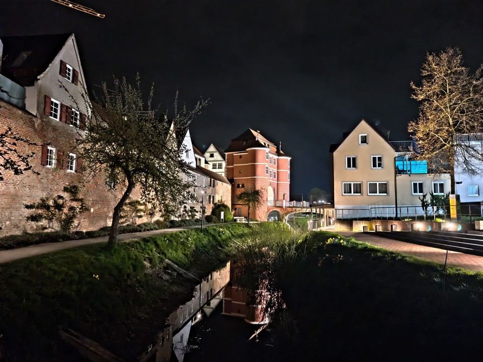 Honor Magic 8 Pro Air Kamera Haupt Nacht