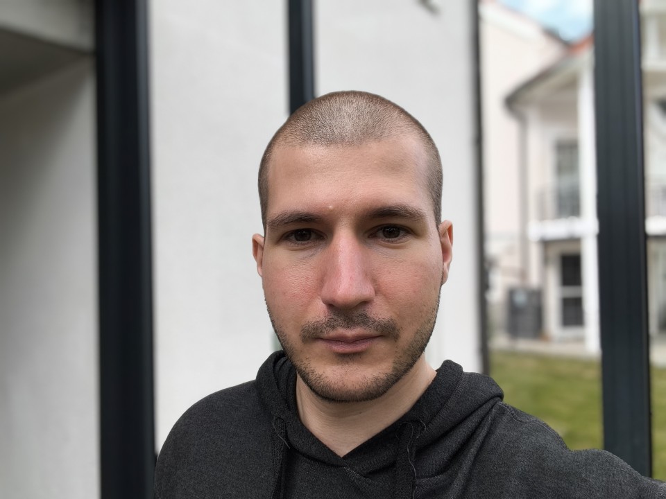 Poco X8 Pro Frontkamera