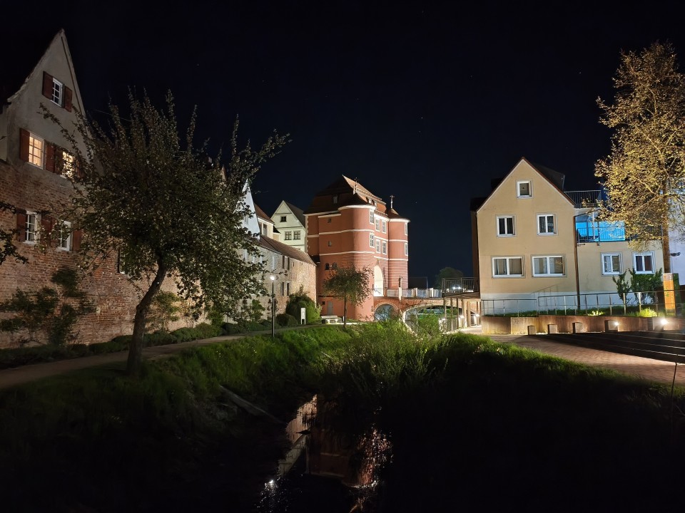 Poco X8 Pro Kamera Haupt Nacht