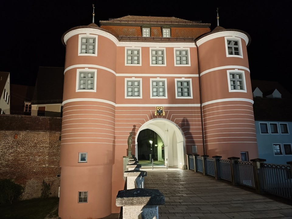 Poco X8 Pro Kamera Haupt Nacht