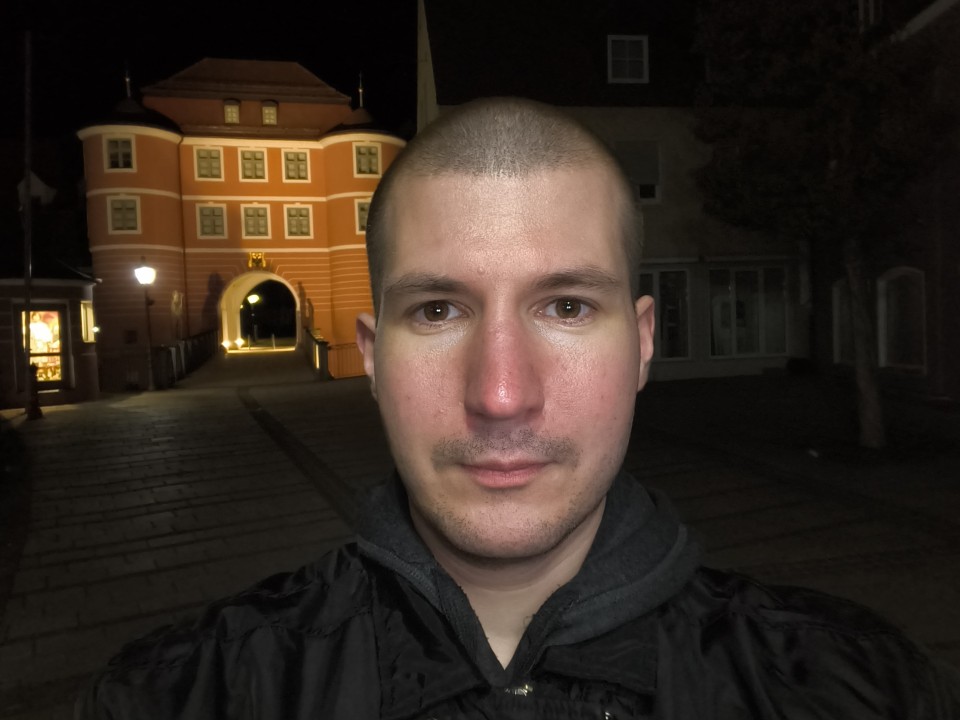 Poco X8 Pro Frontkamera