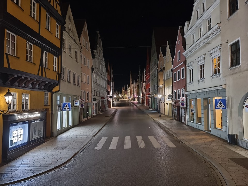 Poco X8 Pro Kamera Haupt Nacht