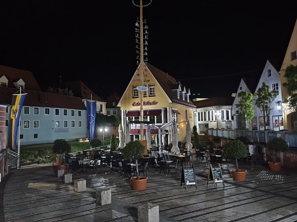 Poco X8 Pro Max Kamera Haupt Nacht