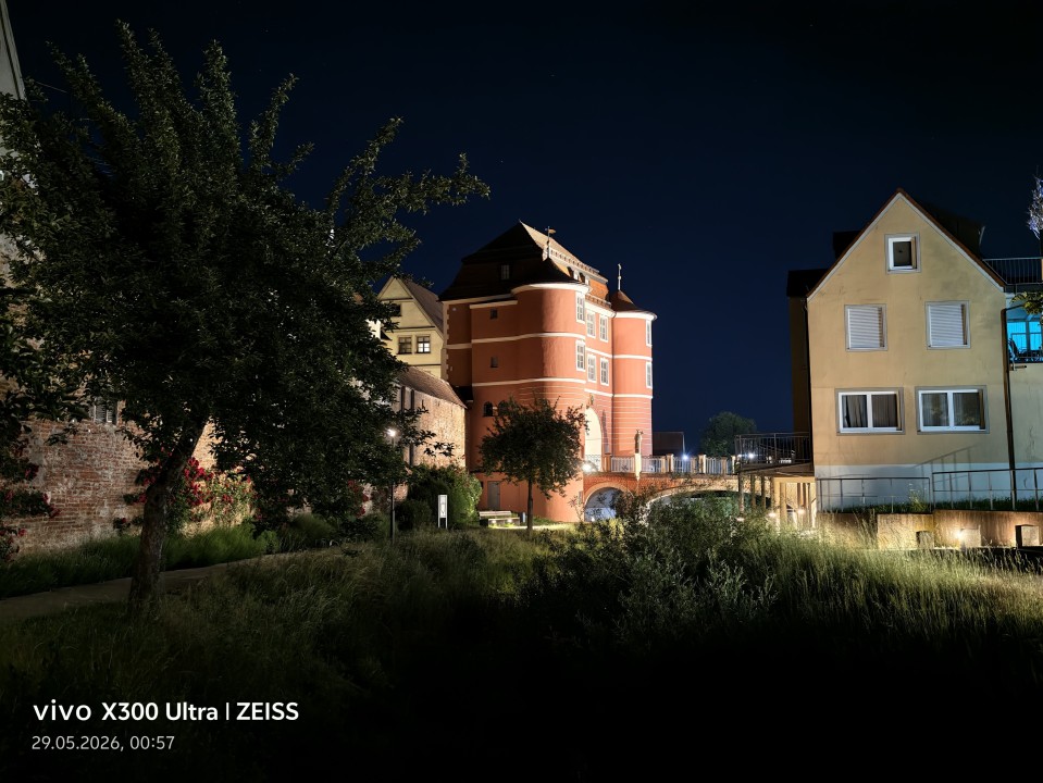 Vivo X300 Ultra Kamera Haupt Nacht