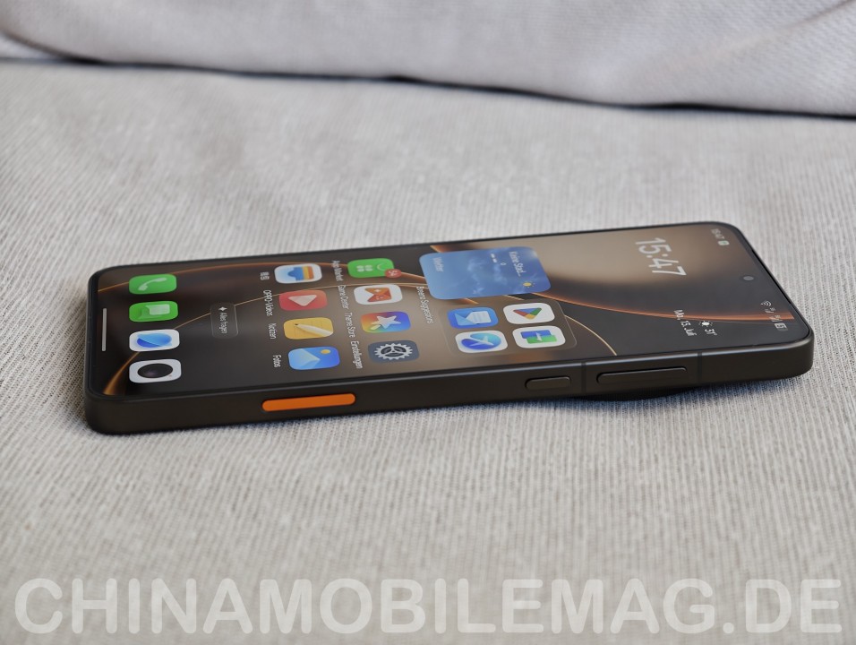 Oppo Find X9 Ultra Display