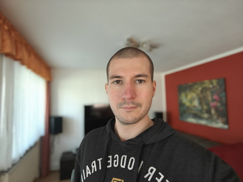 OnePlus 16 Frontkamera