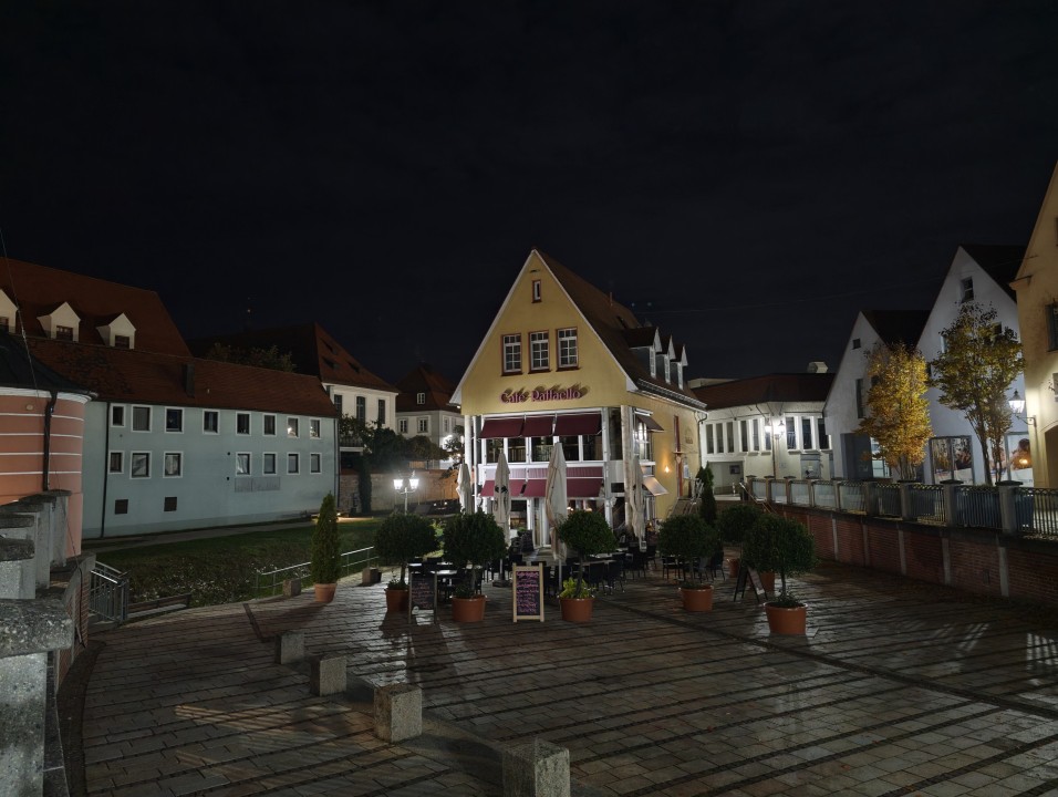 OnePlus 16 Kamera Haupt Nacht