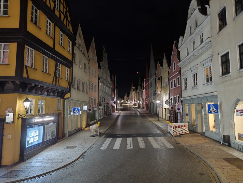 OnePlus 16 Kamera Haupt Nacht