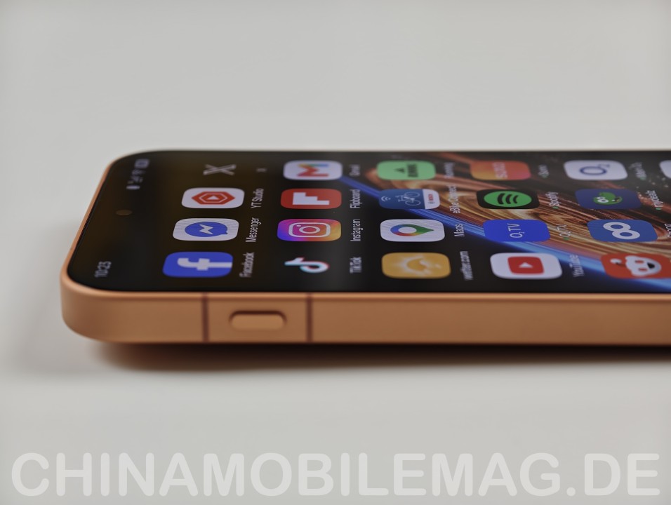 OnePlus 16 Display