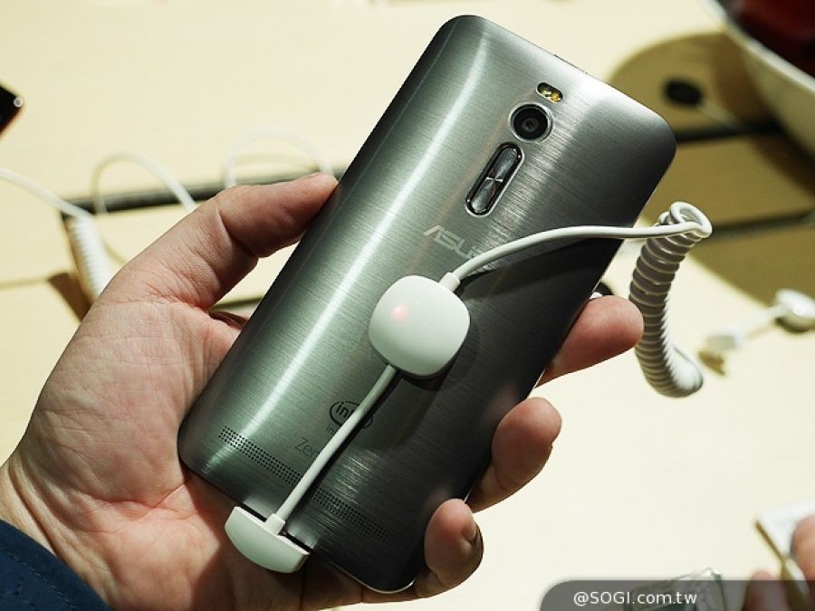 Das Asus Zenfone 2 könnte auch als 5" Modell auf den Markt kommen